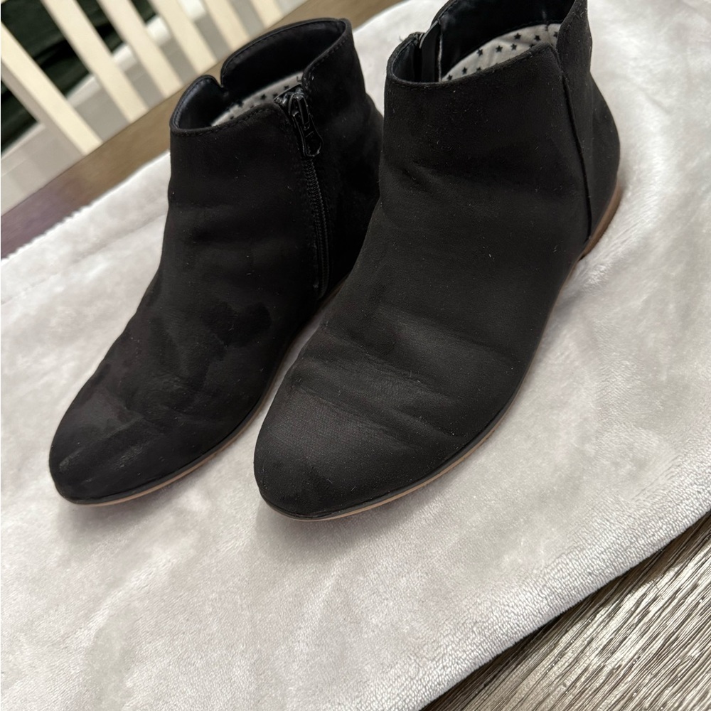 Big kids black boots